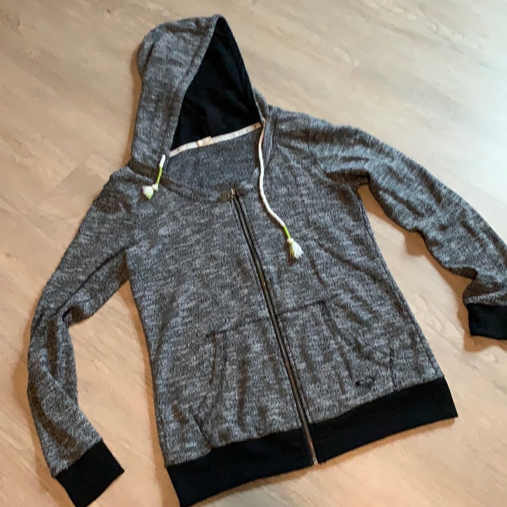 Roxy large